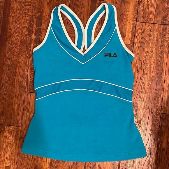 🔥2/$15 Fila Workout Top - Picture 2 of 14
